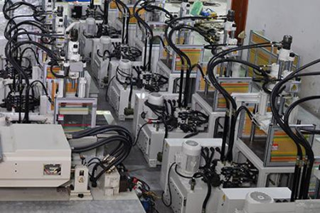 立式注塑機(jī)頂針動作異常該如何處理？