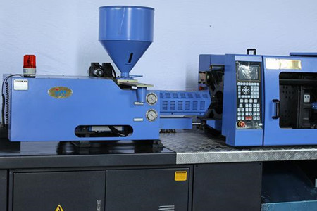 薄壁高速注塑機(jī)如何應(yīng)對(duì)高溫、高壓環(huán)境？